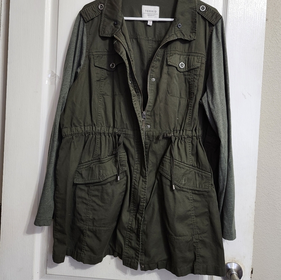 Torrid green utility light jacket. - Picture 9 of 9